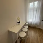 Miete 3 Schlafzimmer wohnung von 65 m² in Magdeburg