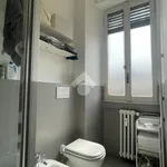 Rent 2 bedroom apartment of 70 m² in Milano