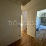 Affitto 3 camera casa di 174 m² in Novara