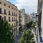 Rent a room of 280 m² in madrid