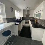 Rent 2 bedroom flat in West Midlands