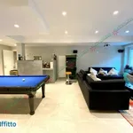 Rent 6 bedroom house of 359 m² in Rome