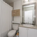 Maison de 925 m² avec 2 chambre(s) en location à Vancouver