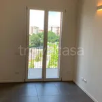 Rent 3 bedroom apartment of 87 m² in Milano