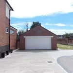 Rent 5 bedroom house in Nottingham