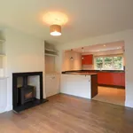 Rent 4 bedroom flat in East Hampshire