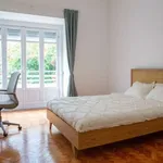 Rent a room in lisbon