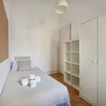 Rent a room in lisbon