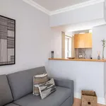 Rent 1 bedroom apartment of 50 m² in lisbon