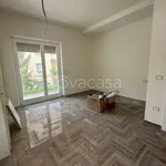 Affitto 3 camera appartamento di 105 m² in Rieti