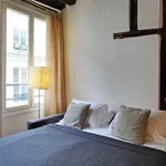 Appartement de 400 m² avec 1 chambre(s) en location à Paris