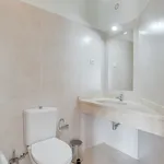 Rent 2 bedroom apartment of 100 m² in Câmara de Lobos