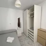 Rent a room of 270 m² in malaga