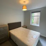 Rent 3 bedroom apartment in Edinburgh