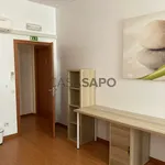 Rent 2 bedroom apartment of 200 m² in Setúbal