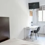 Rent a room of 150 m² in valencia