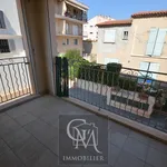 Rent 2 bedroom apartment of 31 m² in Sanary