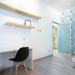 Rent a room in Milan