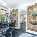 Rent 5 bedroom house of 330 m² in Rome