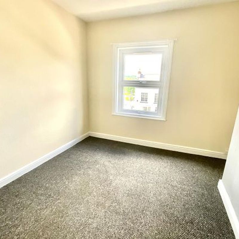 Flat to rent in Falsgrave Road, Scarborough YO12 South Cliff