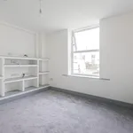 Rent 4 bedroom house in Wales