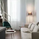 Rent 3 bedroom apartment of 70 m² in Florence