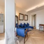 Rent 4 bedroom apartment of 57 m² in Milan