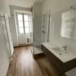 Appartement de 147 m² avec 6 chambre(s) en location à Dijon