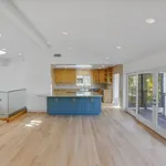 Rent 3 bedroom house of 259 m² in Los Angeles