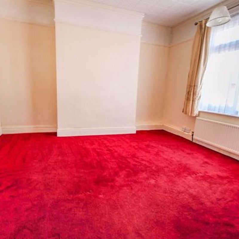 Flat to rent in Kimberley Road, Southbourne, Bournemouth BH6