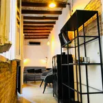 Rent 2 bedroom house in Barcelona