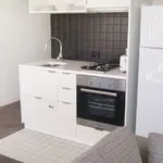 Rent 1 bedroom apartment in Kew