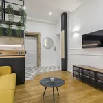 Appartement de 398 m² avec 1 chambre(s) en location à Lyon