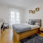 Rent a room of 110 m² in madrid