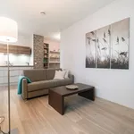 Rent 1 bedroom apartment of 700 m² in Dusseldorf