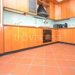 Rent 8 bedroom house of 230 m² in Creazzo