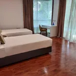 Rent 4 bedroom apartment of 290 m² in Bangkok