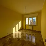 Rent 4 bedroom apartment of 91 m² in Genoa