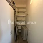 Affitto 3 camera appartamento di 118 m² in Bologna