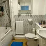 Rent 3 bedroom apartment in South East England