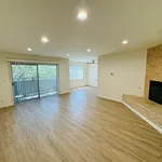 Rent 2 bedroom apartment of 109 m² in Los Angeles