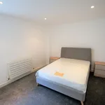 Rent 3 bedroom apartment in Manchester