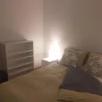 Rent 2 bedroom apartment in Madrid