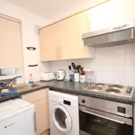 Rent 2 bedroom flat in South East England