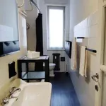 Rent 2 bedroom apartment of 62 m² in Milan