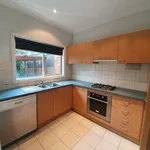 Rent 2 bedroom apartment in Brunswick West