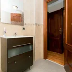 Rent a room of 75 m² in granada