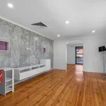 Rent 3 bedroom house in Dandenong North