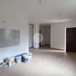 Rent 3 bedroom house of 68 m² in Fara in Sabina