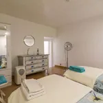 Rent 1 bedroom apartment of 50 m² in lisbon